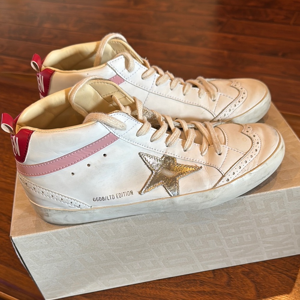 White and Pink High-Top Sneakers with Gold Star